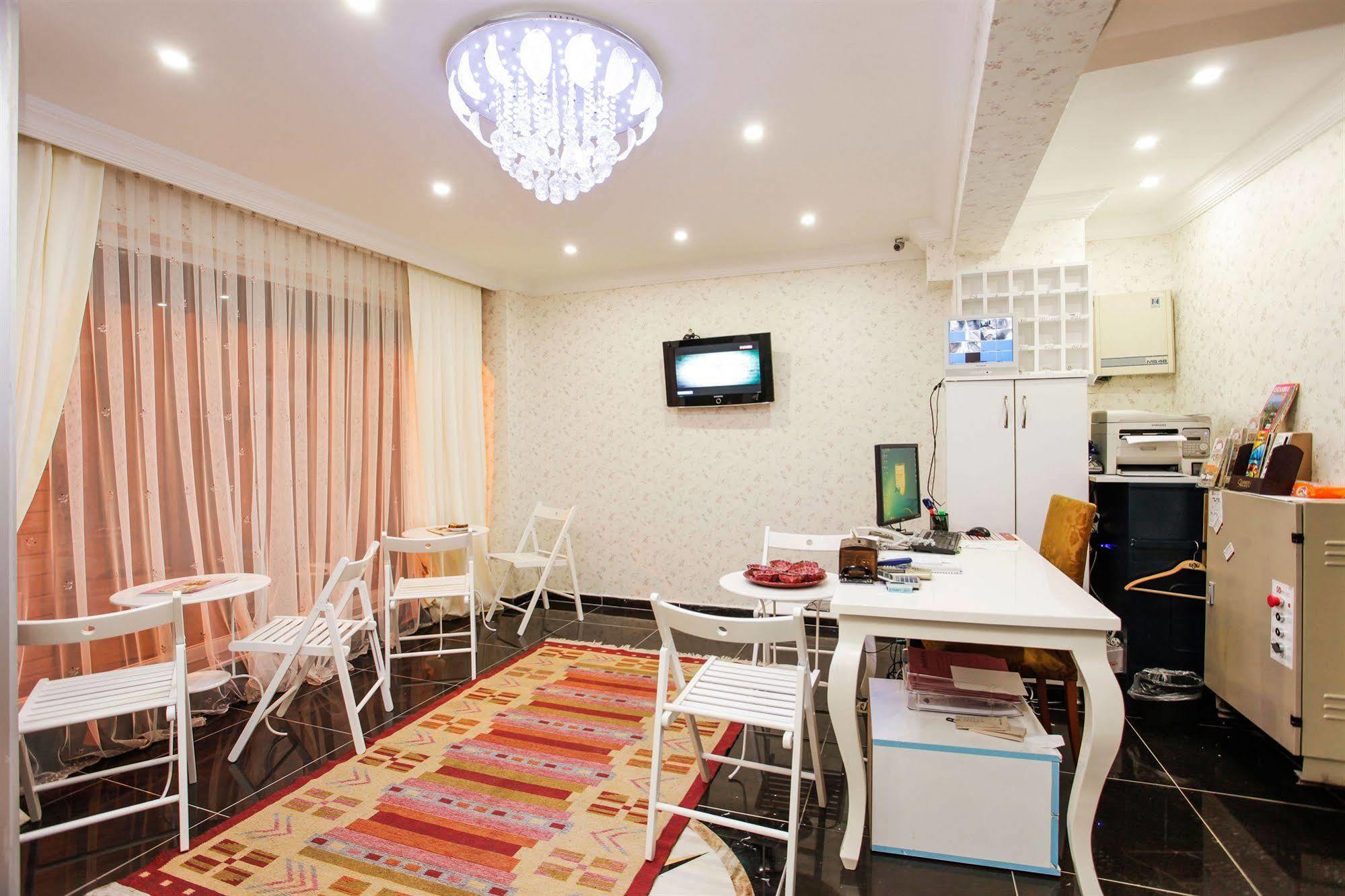 Casa Mia Hotel Istanbul Exterior photo