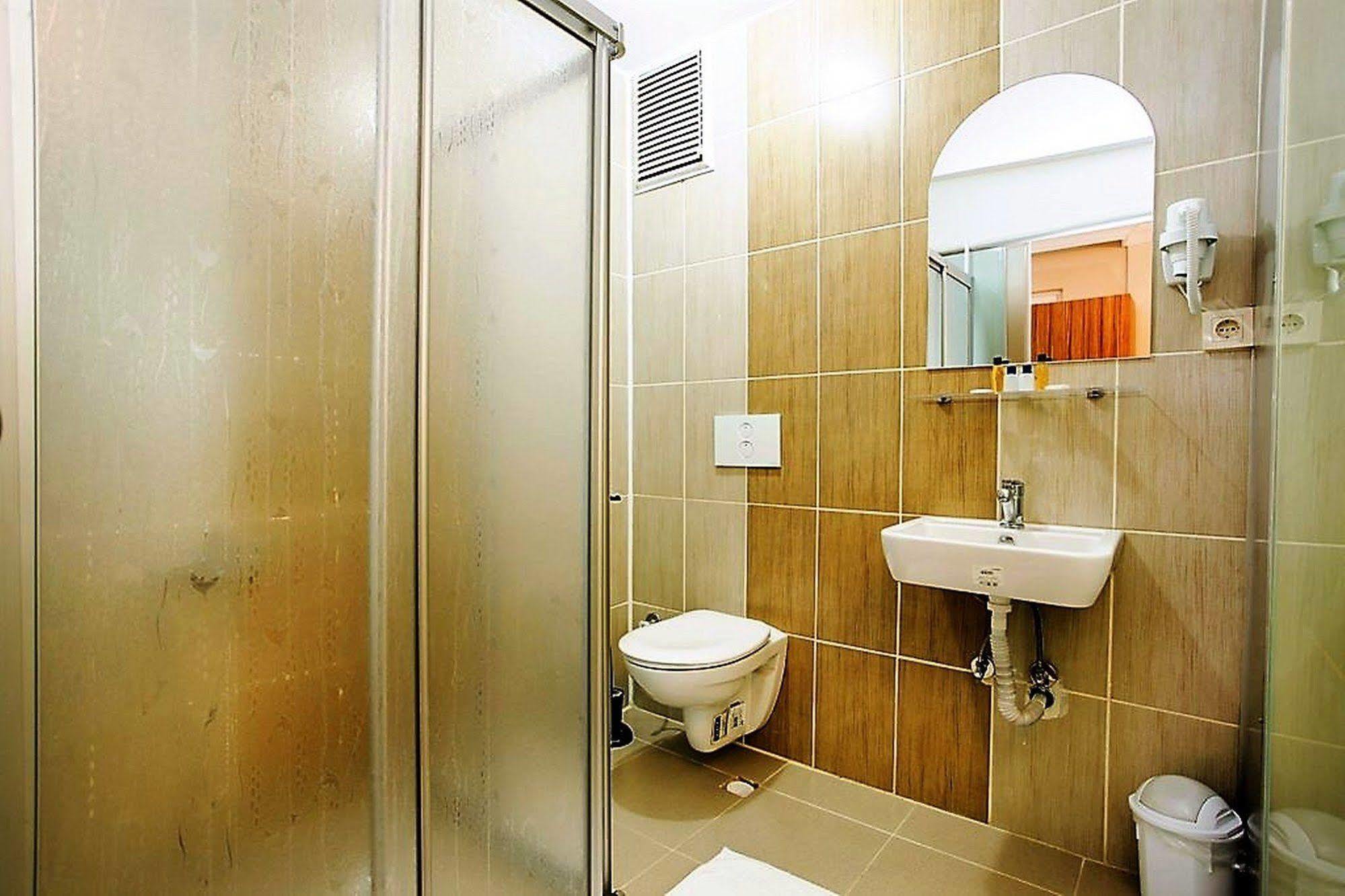 Casa Mia Hotel Istanbul Exterior photo