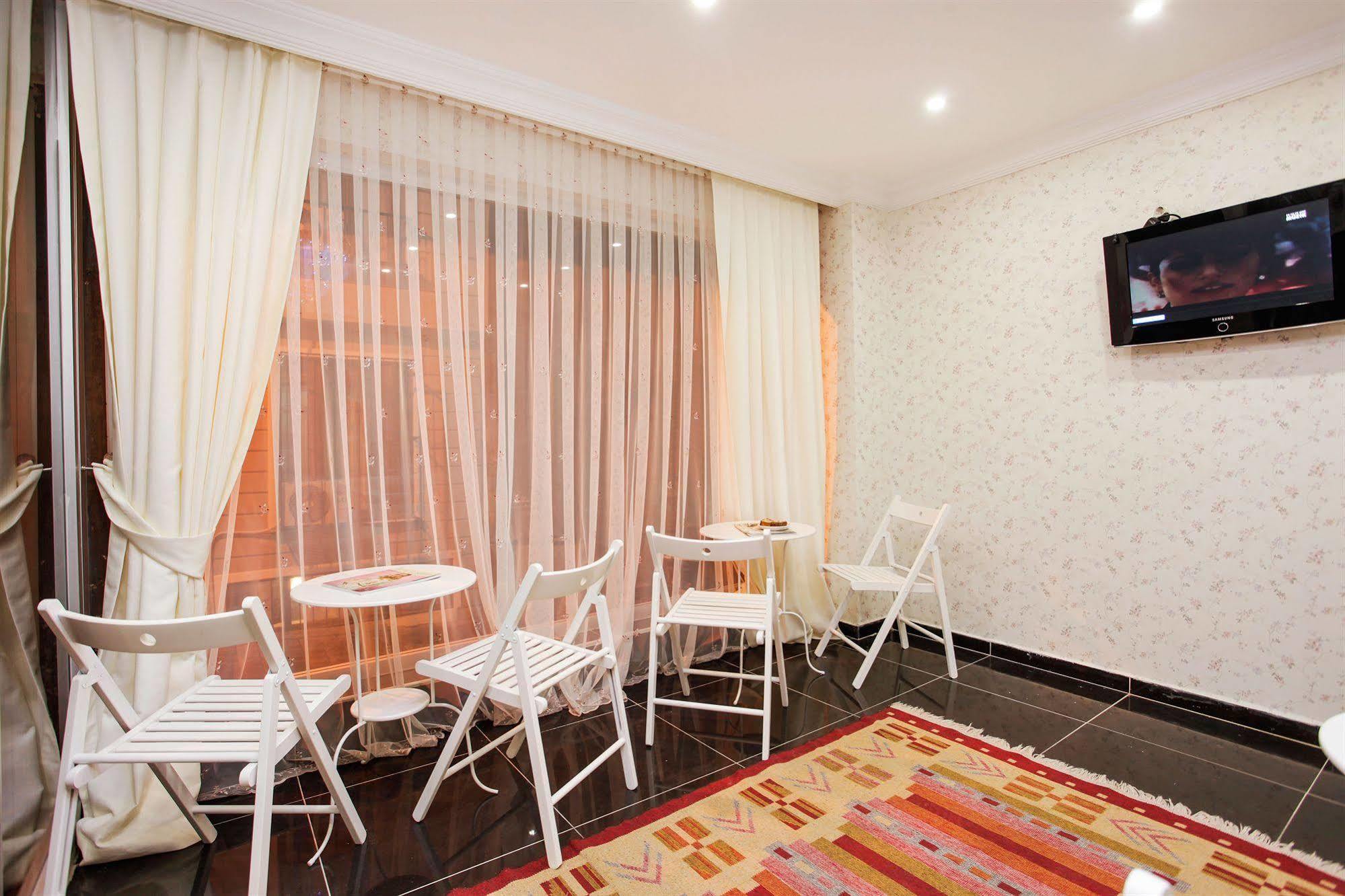 Casa Mia Hotel Istanbul Exterior photo