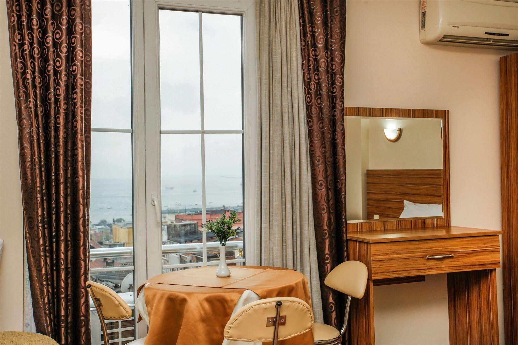 Casa Mia Hotel Istanbul Exterior photo