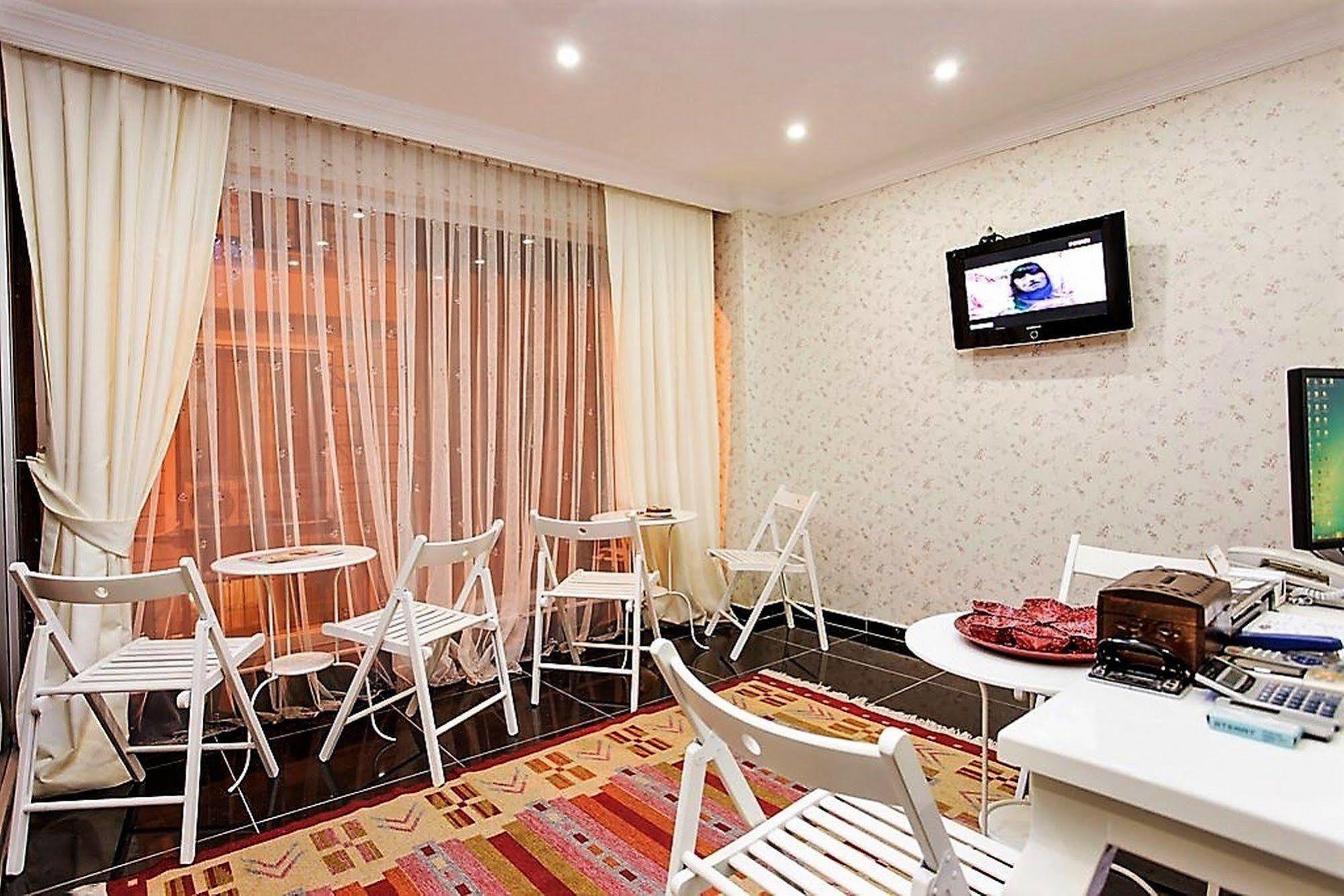 Casa Mia Hotel Istanbul Exterior photo