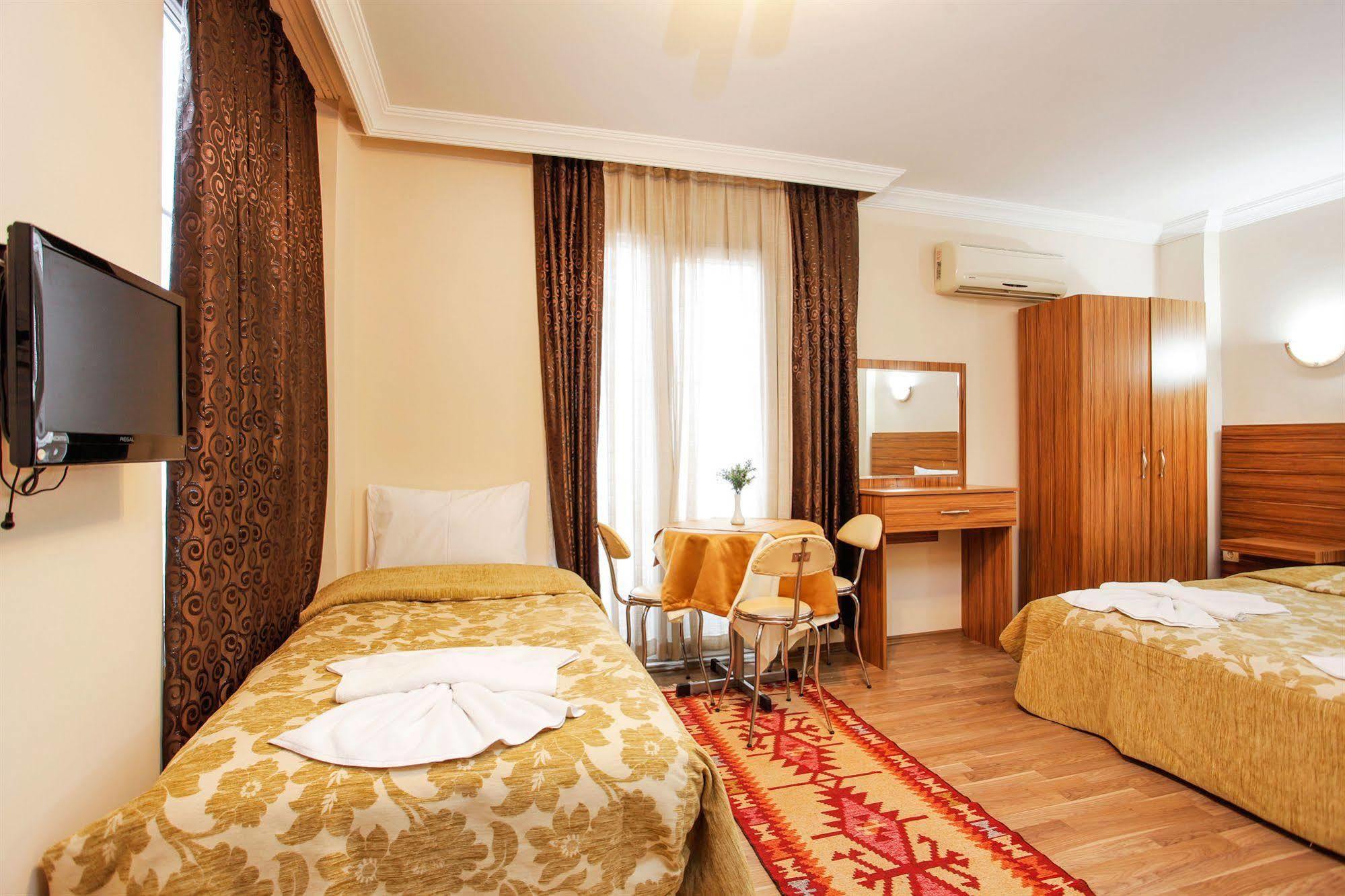 Casa Mia Hotel Istanbul Exterior photo